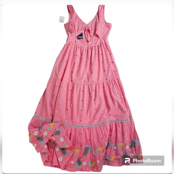 Crown & Ivy Woman's Pink Dress with Floral Details Tiered Maxi - Picture 4 of 10